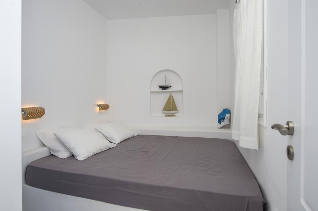 Aiolos Home With Private Veranda And Amazing Sea Views, Paros Piso Livadi Exterior photo